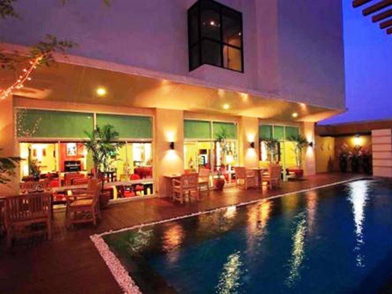 Atrium Boutique Hotel Bangkok Exterior foto